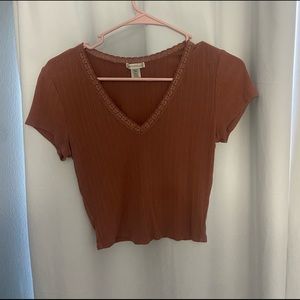 Mauve-brown vneck crop top